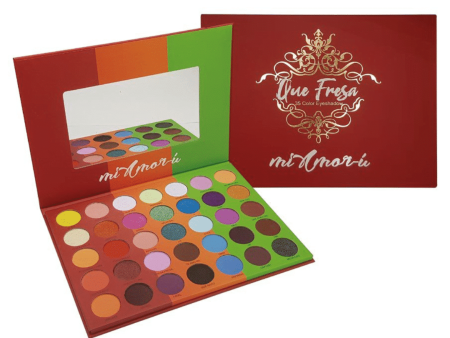 A 35-COLOR EYESHADOW PALETTE BY QUE FRESA MI AMOR Hot on Sale